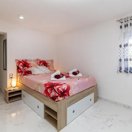 Casa de hóspedes Juli Novi Vinodolski